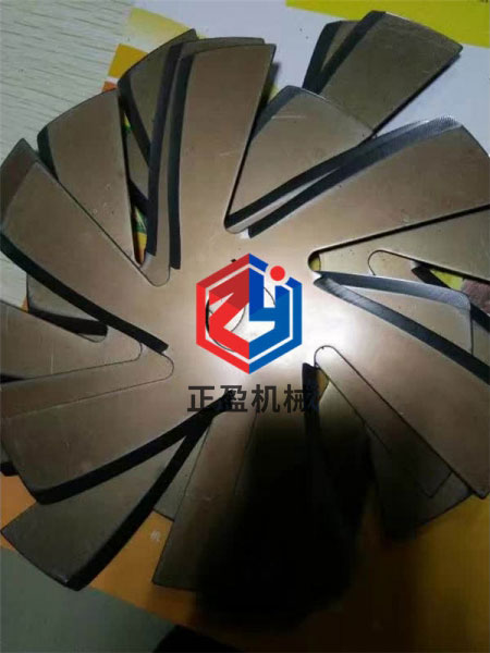 大型（xíng）打碎機刀片